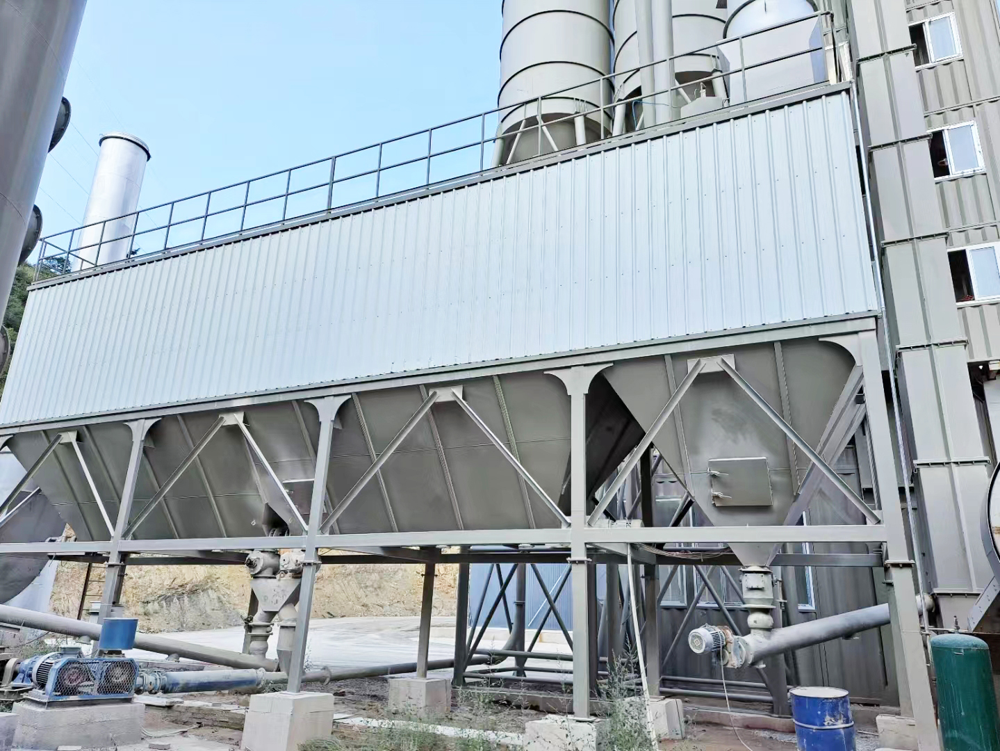 LCM-D/G型长袋脉冲布袋除尘器